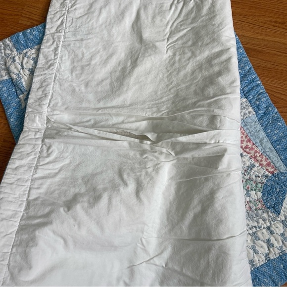 Quilted standard pillow shams - Picture 2 of 4